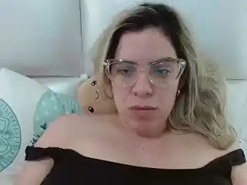 ashlymoon online show from 12/17/24, 04:11