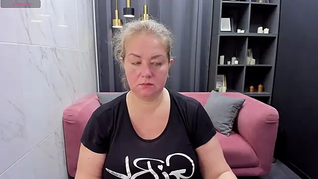 JenniferLight online show from 02/06/25, 08:23