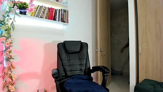 ALLMECANDY online show from 12/05/24, 08:22