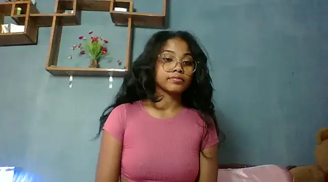 Snapshot of naya86 chatting on 02/20/25, 06:28 naya86 online show from 02/20/25, 06:28
