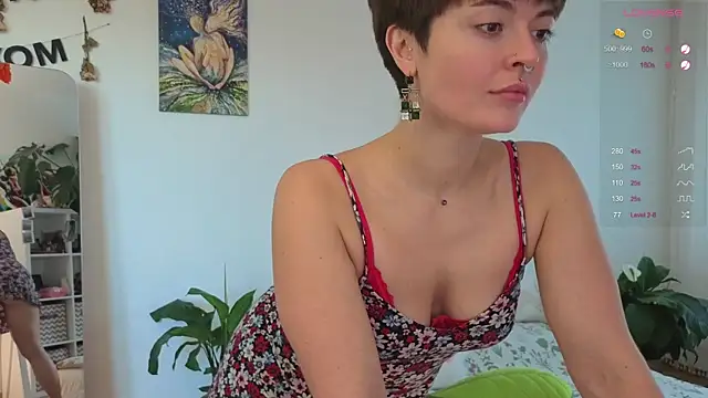 Snapshot of lana_sky chatting on 11/14/25, 12:37 lana sky online show from 11/14/25, 12:37