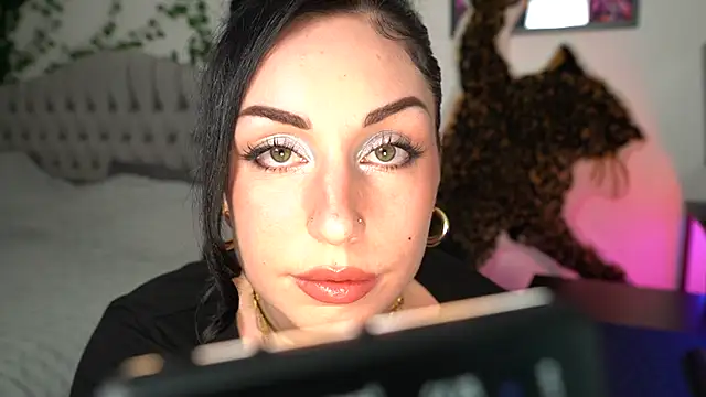 Snapshot of Estherjizz chatting on 10/06/25, 06:05 Estherjizz online show from 10/06/25, 06:05