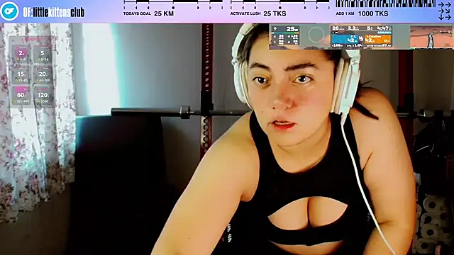 Snapshot of CuteCumSlut666 chatting on 09/22/25, 02:08 CuteCumSlut666 online show from 09/22/25, 02:08