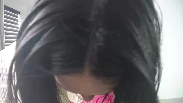 Snapshot of princes_alisha chatting on 10/08/25, 01:20 princes alisha online show from 10/08/25, 01:20