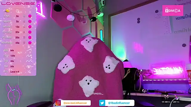 Snapshot of _Rapunzel_ chatting on 10/09/25, 02:20 Rapunzel online show from 10/09/25, 02:20