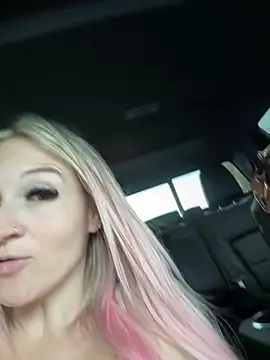 Snapshot of _Rapunzel_ chatting on 10/09/25, 07:56 Rapunzel online show from 10/09/25, 07:56