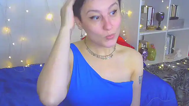 Snapshot of MartaBounty chatting on 12/11/24, 01:26 MartaBounty online show from 12/11/24, 01:26