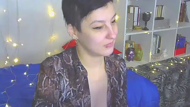 Snapshot of MartaBounty chatting on 12/12/24, 01:43 MartaBounty online show from 12/12/24, 01:43