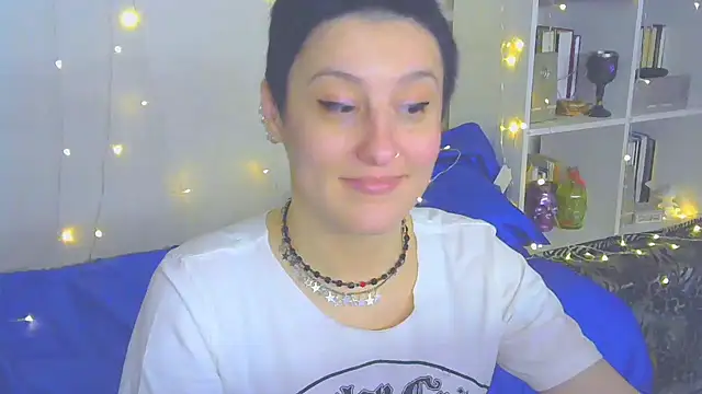 Snapshot of MartaBounty chatting on 12/31/24, 11:06 MartaBounty online show from 12/31/24, 11:06