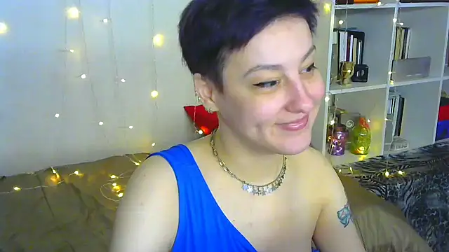 Snapshot of MartaBounty chatting on 02/23/25, 02:07 MartaBounty online show from 02/23/25, 02:07