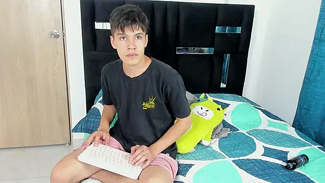 Snapshot of Dimitrixxx__ chatting on 09/26/25, 10:25 Dimitrixxx online show from 09/26/25, 10:25