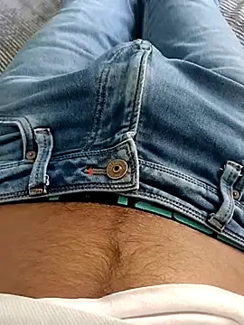 Babyucum4me online show from 03/18/25, 04:26