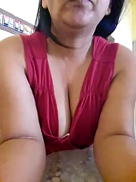 HotSpicyGujju online show from 11/11/25, 10:04