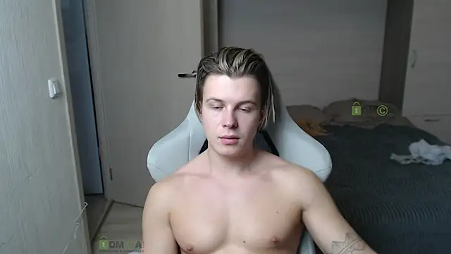 Snapshot of Sunny-Girl1 chatting on 02/09/25, 12:30 Sunny-Girl1 online show from 02/09/25, 12:30