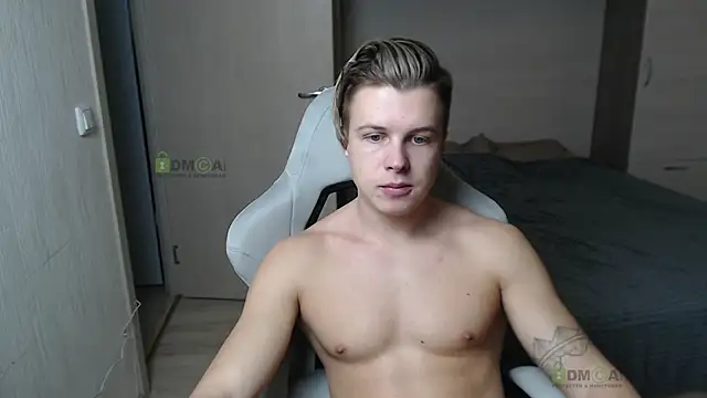 Snapshot of Sunny-Girl1 chatting on 02/12/25, 02:43 Sunny-Girl1 online show from 02/12/25, 02:43