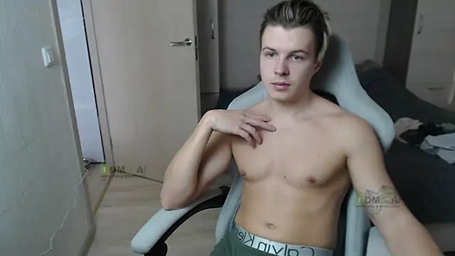 Snapshot of Sunny-Girl1 chatting on 02/19/25, 10:23 Sunny-Girl1 online show from 02/19/25, 10:23