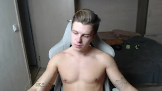 Snapshot of Sunny-Girl1 chatting on 02/27/25, 07:47 Sunny-Girl1 online show from 02/27/25, 07:47