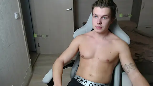 Snapshot of Sunny-Girl1 chatting on 03/02/25, 07:23 Sunny-Girl1 online show from 03/02/25, 07:23