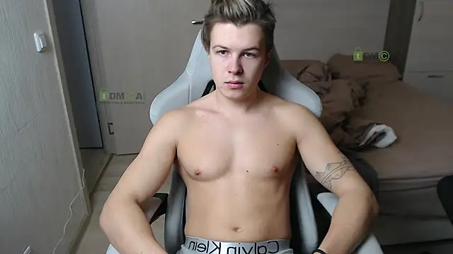 Snapshot of Sunny-Girl1 chatting on 03/06/25, 06:19 Sunny-Girl1 online show from 03/06/25, 06:19