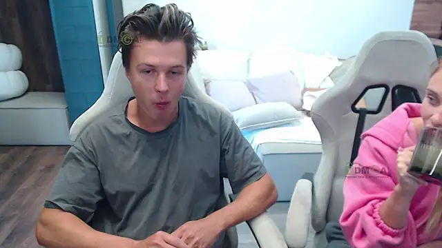 Snapshot of Sunny-Girl1 chatting on 10/01/25, 07:58 Sunny-Girl1 online show from 10/01/25, 07:58