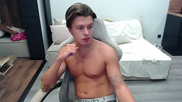 Snapshot of Sunny-Girl1 chatting on 10/11/25, 05:44 Sunny-Girl1 online show from 10/11/25, 05:44