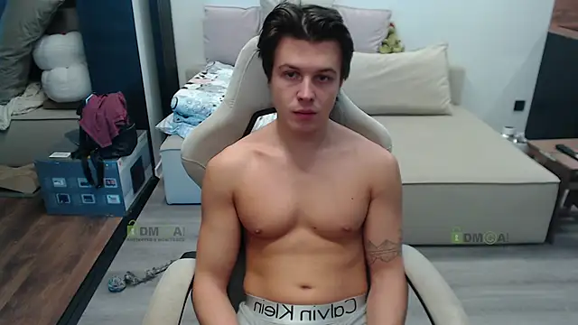 Snapshot of Sunny-Girl1 chatting on 11/15/25, 08:44 Sunny-Girl1 online show from 11/15/25, 08:44