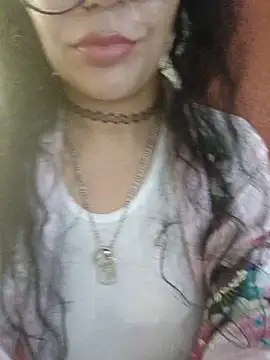 Snapshot of PichyPrettyPussy chatting on 01/01/25, 11:27 PichyPrettyPussy online show from 01/01/25, 11:27