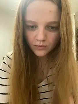 Snapshot of -MimmiLissa- chatting on 03/02/25, 12:32 -MimmiLissa- online show from 03/02/25, 12:32