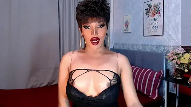 Snapshot of trixxielicious chatting on 01/06/25, 12:37 trixxielicious online show from 01/06/25, 12:37