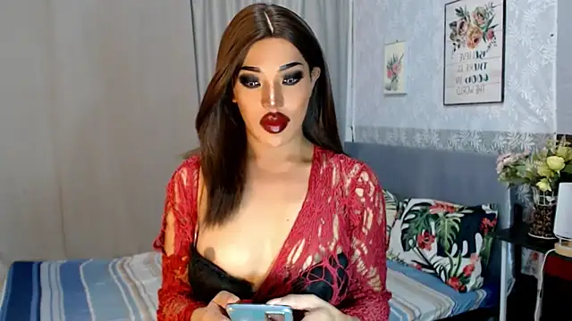 Snapshot of trixxielicious chatting on 01/12/25, 02:14 trixxielicious online show from 01/12/25, 02:14
