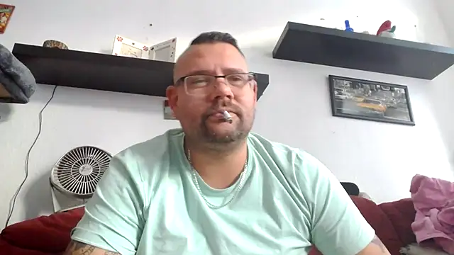 sexykevin17cm online show from 11/22/25, 11:20