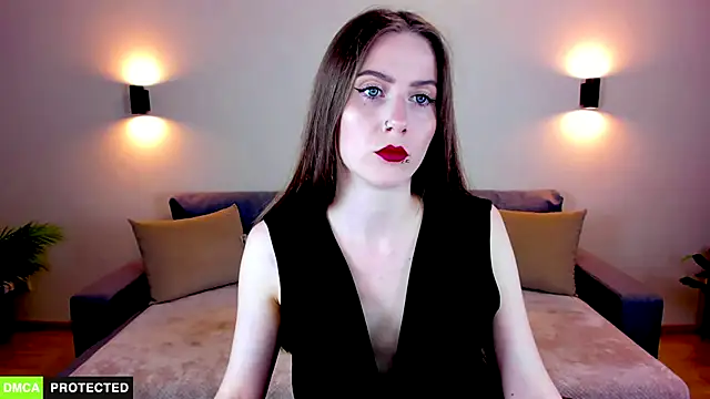 Snapshot of TheWoman__ chatting on 09/23/25, 06:44 TheWoman online show from 09/23/25, 06:44