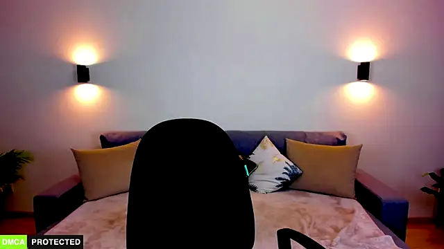 Snapshot of TheWoman__ chatting on 10/16/25, 06:53 TheWoman online show from 10/16/25, 06:53