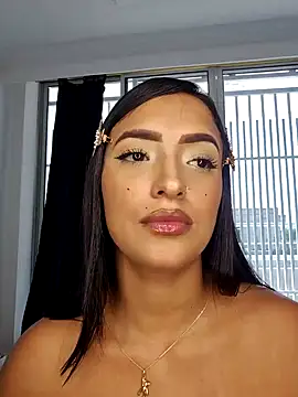 Snapshot of Shantal_Lovee chatting on 12/30/24, 07:11 Shantal Lovee online show from 12/30/24, 07:11