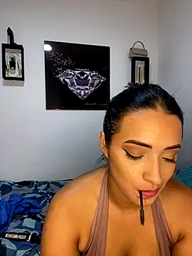 Shantal Lovee online show from 10/24/25, 11:12