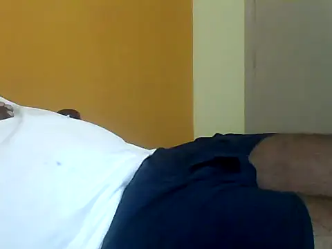 Snapshot of Indianguymohan chatting on 09/13/25, 05:02 Indianguymohan online show from 09/13/25, 05:02