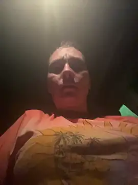 Snapshot of Babii_Nova chatting on 11/16/25, 04:18 Babii Nova online show from 11/16/25, 04:18