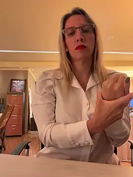 Gatitacarlita online show from 02/14/25, 08:05