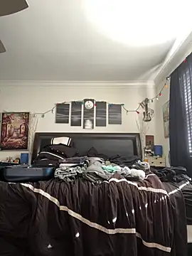 Snapshot of honneymel chatting on 02/18/25, 11:52 honneymel online show from 02/18/25, 11:52