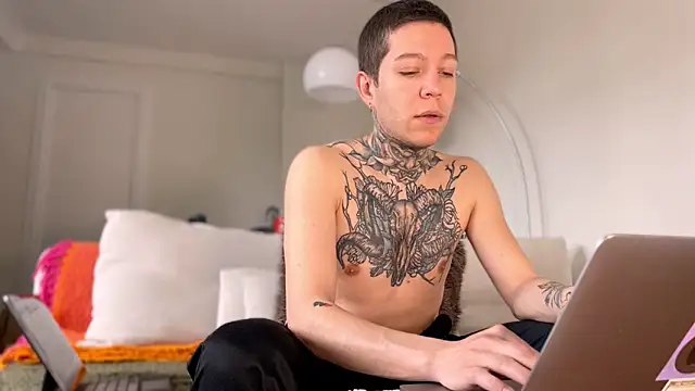 Snapshot of Harry_Jen chatting on 03/21/25, 09:12 Harry Jen online show from 03/21/25, 09:12