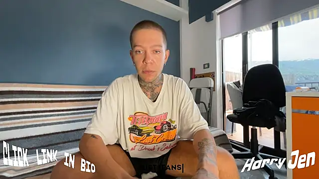 Snapshot of Harry_Jen chatting on 09/09/25, 09:09 Harry Jen online show from 09/09/25, 09:09