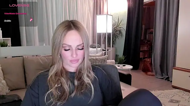Snapshot of Libby_Nora chatting on 12/02/24, 04:42 Libby Nora online show from 12/02/24, 04:42