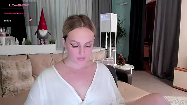 Snapshot of Libby_Nora chatting on 01/04/25, 04:43 Libby Nora online show from 01/04/25, 04:43