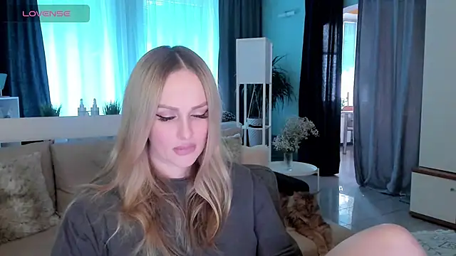 Snapshot of Libby_Nora chatting on 02/05/25, 12:49 Libby Nora online show from 02/05/25, 12:49
