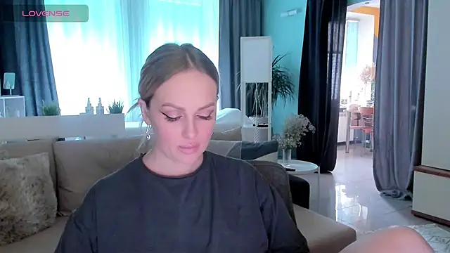 Snapshot of Libby_Nora chatting on 02/24/25, 12:05 Libby Nora online show from 02/24/25, 12:05
