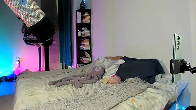 kawaiiibabiii online show from 09/13/25, 04:01