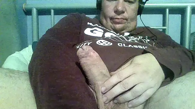 thickdick12331 online show from 10/27/25, 10:36