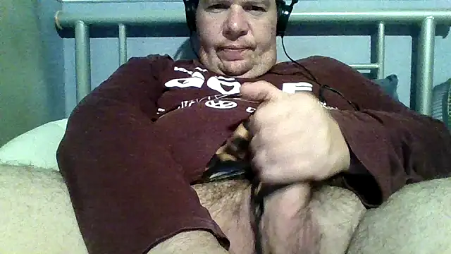 thickdick12331 online show from 11/08/25, 08:51