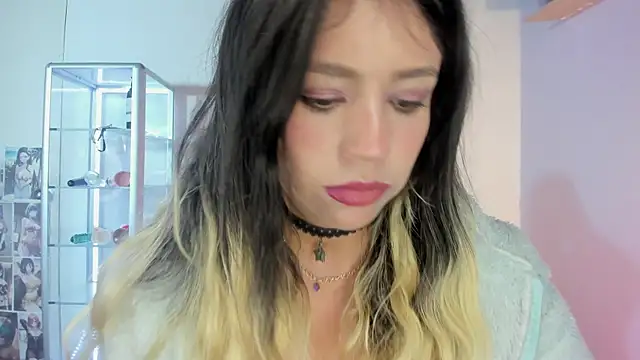 Snapshot of BA_BYY chatting on 11/11/25, 08:31 BA BYY online show from 11/11/25, 08:31