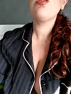 Snapshot of minerva_ chatting on 10/18/25, 07:31 minerva online show from 10/18/25, 07:31